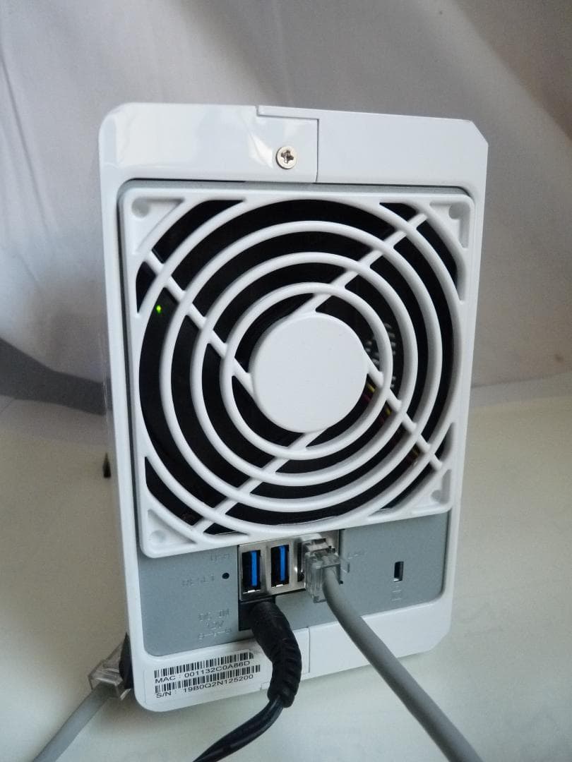 外付けハードディスク・ドライブ Synology DS218j NAS /Seagate ST1000DM010