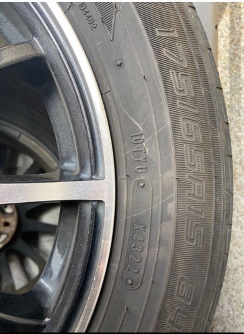 4本セットで出品です。