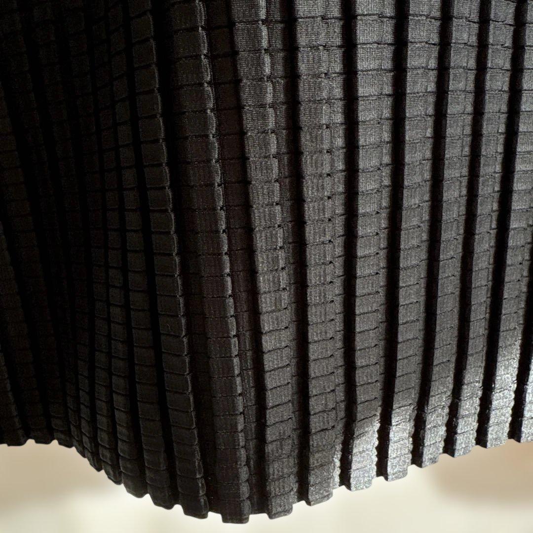 イッセイミヤケ　プリーツプリーズチュニック黒色