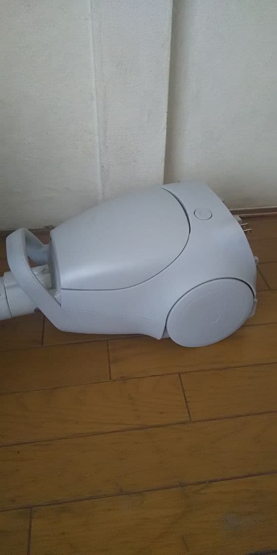 24年製❗軽量型、パナソニック、紙パック式掃除機(エアーノズル)