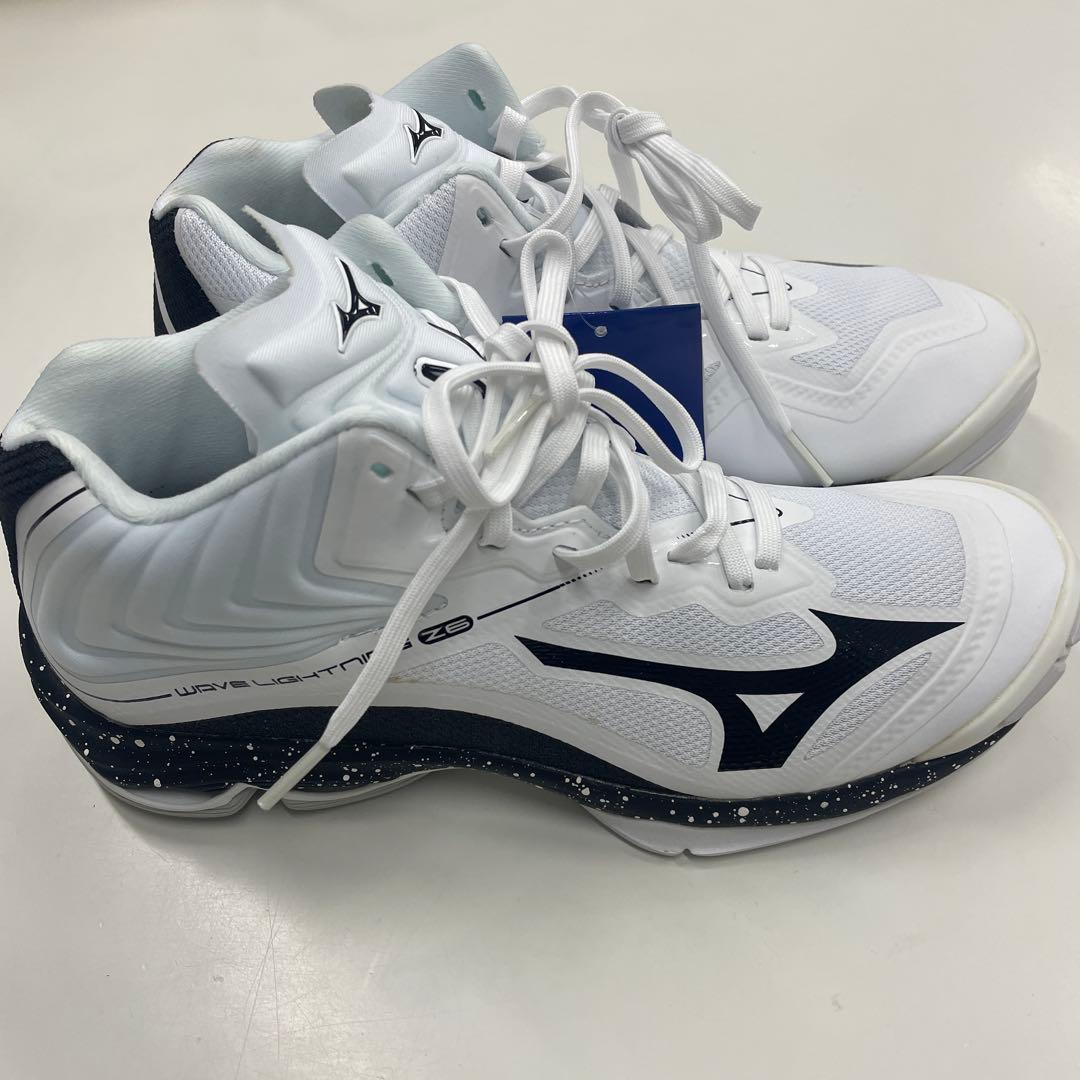 ミズノ　バレーシュ－ズ　ミッドカット　ウェ－ブライトニングＺ6 24.5cm