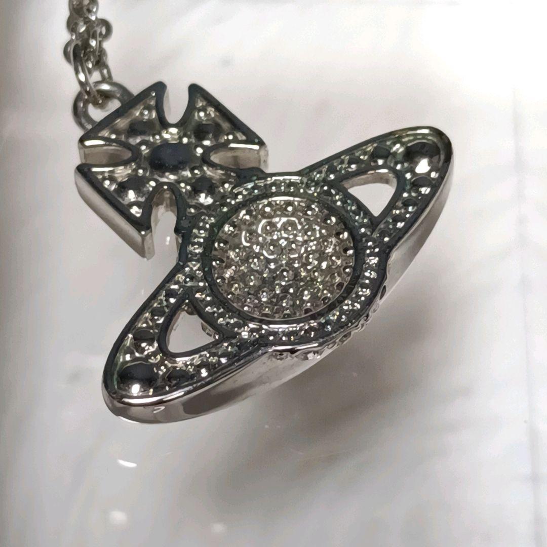 Vivienne Westwood オーブ ネックレス