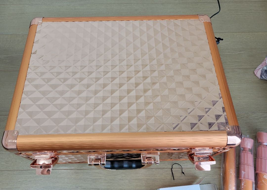 ヴァリーズ ハリウッドボックスL&椅子ジェムスツール