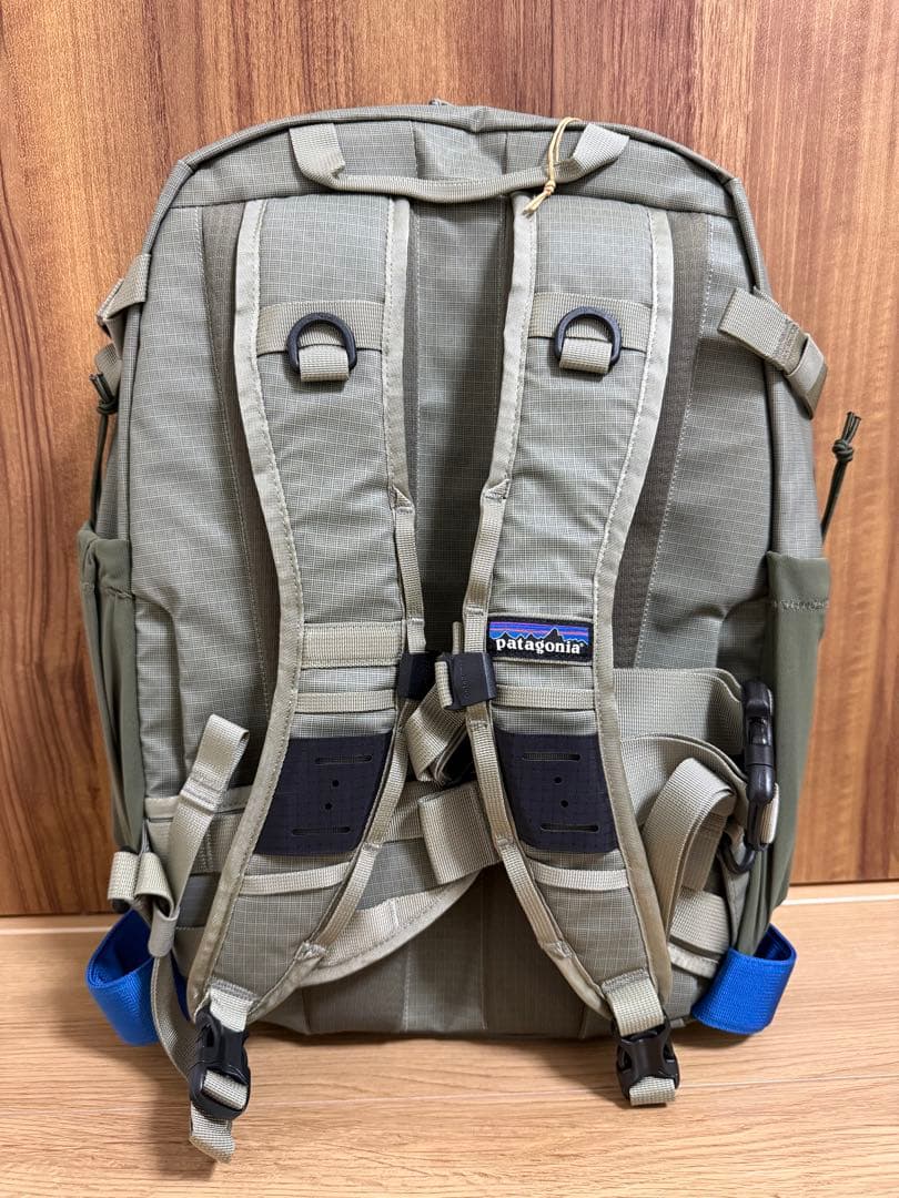 新品 patagonia ステルス バックパック 25L