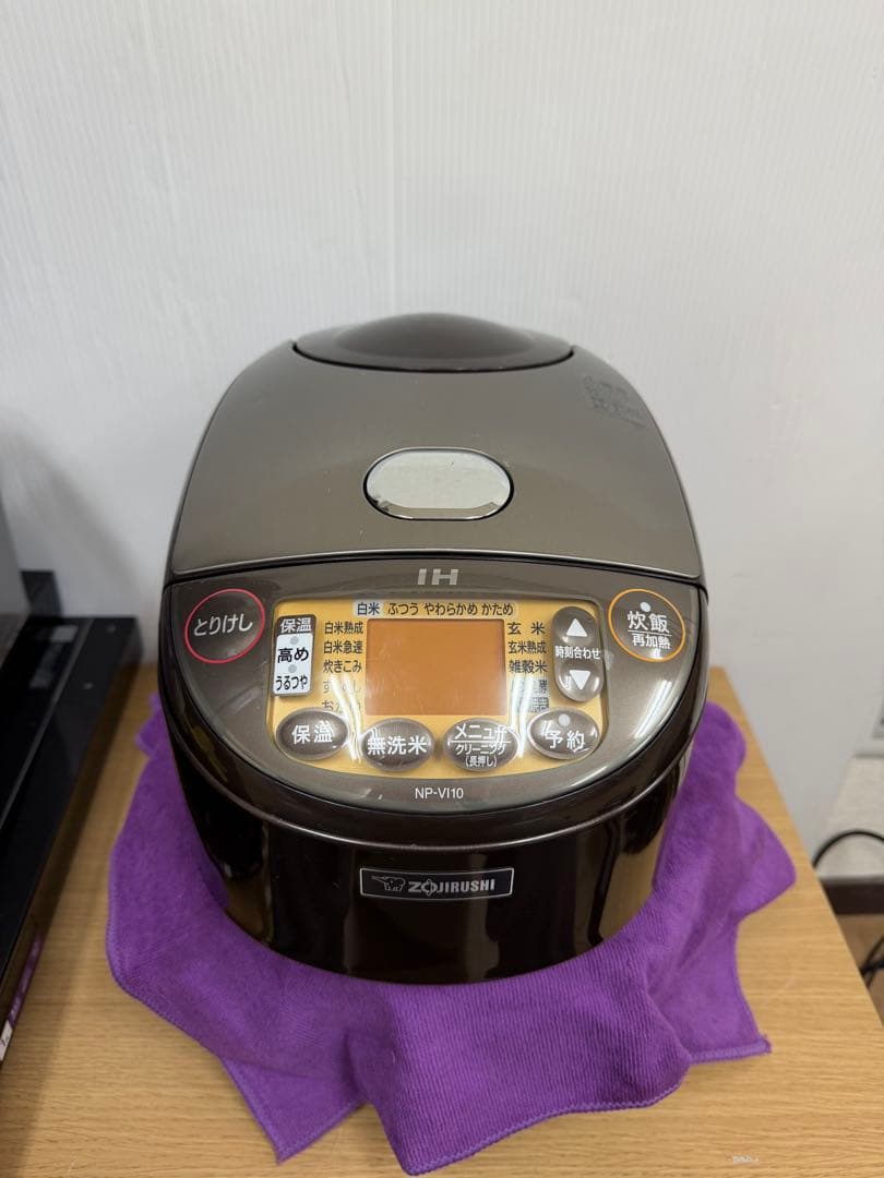 ZOJIRUSHI 象印 IH炊飯器 NP-VI10 1.0L 2019年製