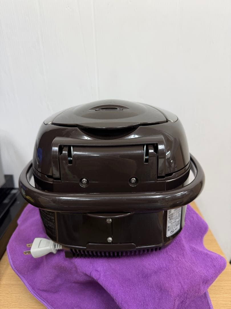 ZOJIRUSHI 象印 IH炊飯器 NP-VI10 1.0L 2019年製