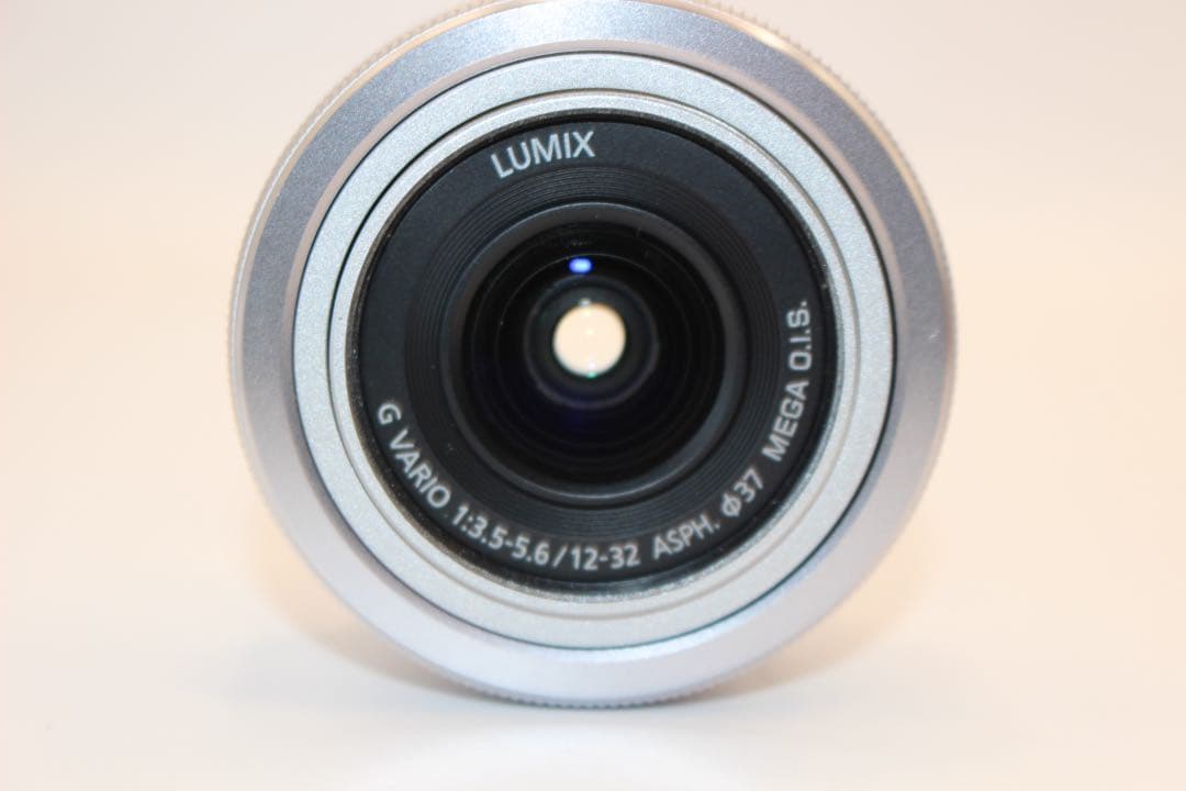 ★お買い得！新品級ショット数33回★ LUMIX DC-GF10 レンズキット