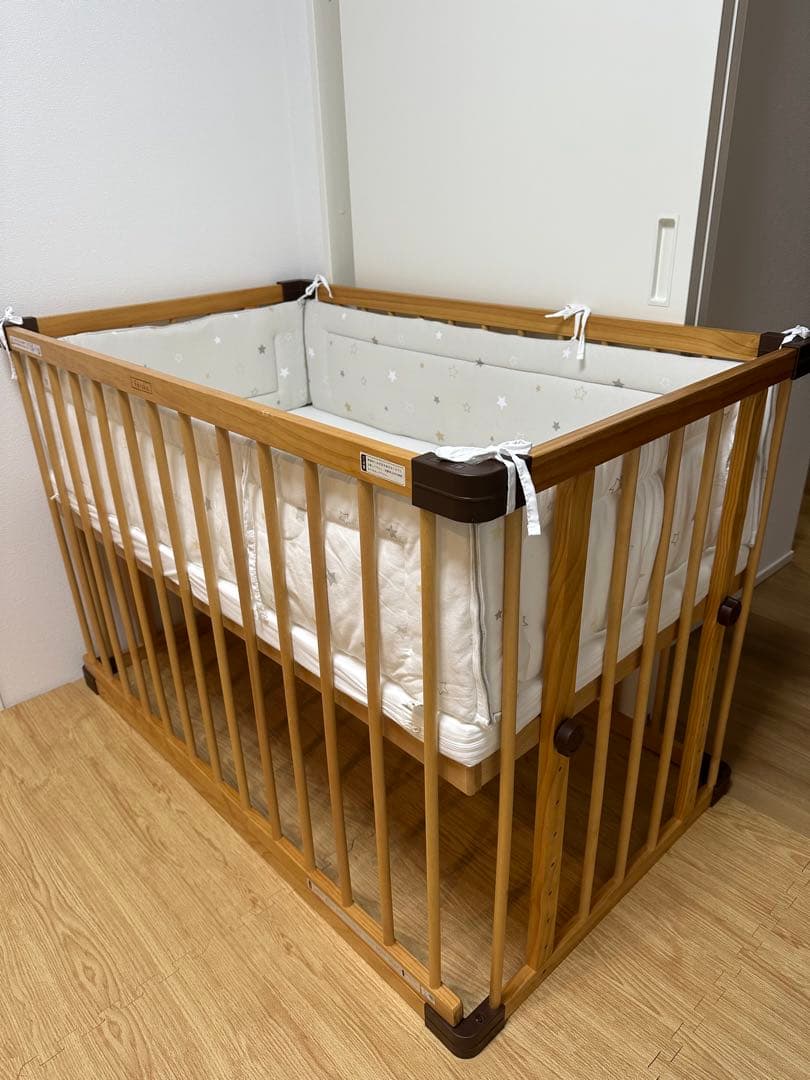ファルスカ farska ベビーベッド ベッドサイドベッド