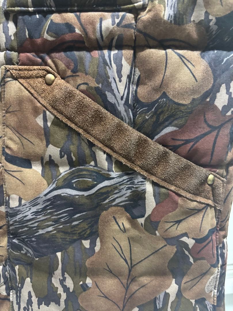 クーティー　迷彩柄　ダウンベスト　リーフ柄　Lサイズ