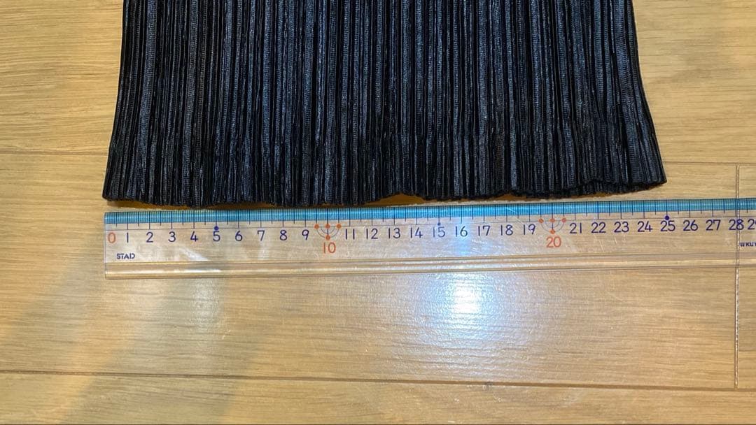 プリーツプリーズ 黒 ブラック パンツ ポケット付き