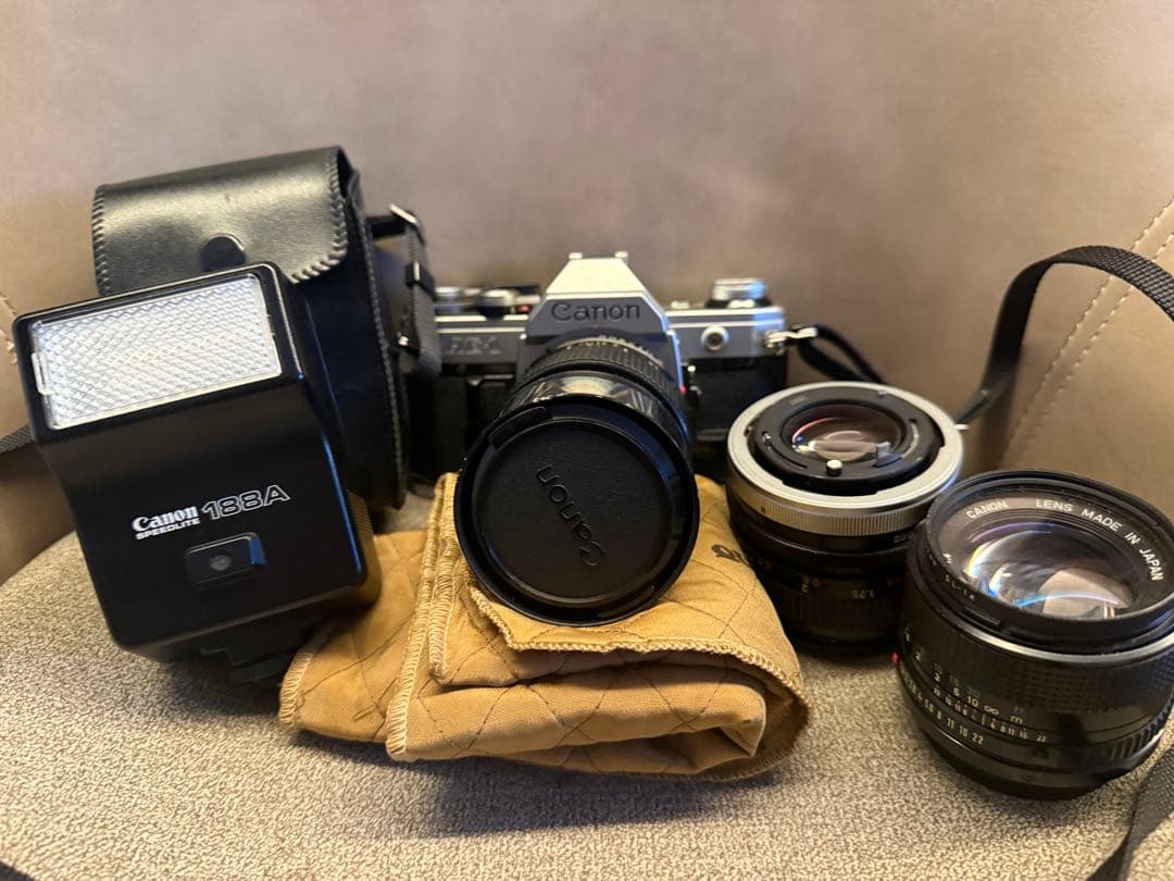 canon AE-1 AF35-70付属品レンズ他付き