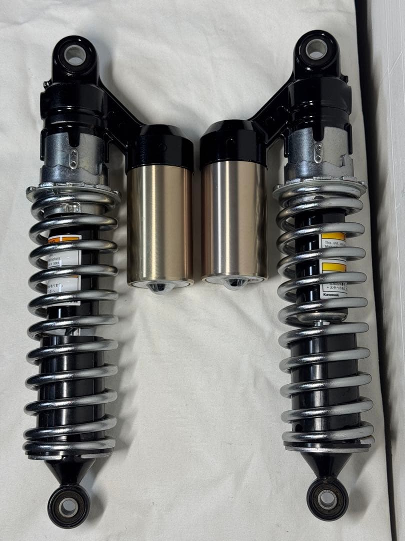ゼファーχ ファイナルエディション 純正サスペンション 3,200km外し