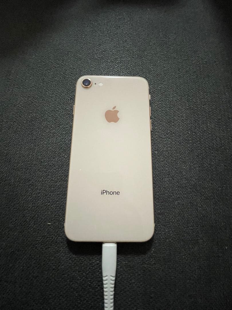 iPhone8 64GB simフリー　美品　完動品