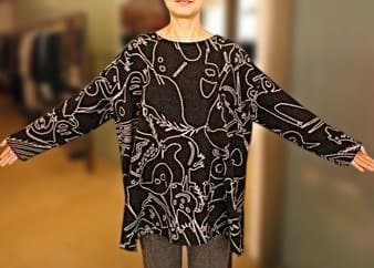 ヨーガンレール　美品　モンスタープリントチュニック　黒　ババグーリ