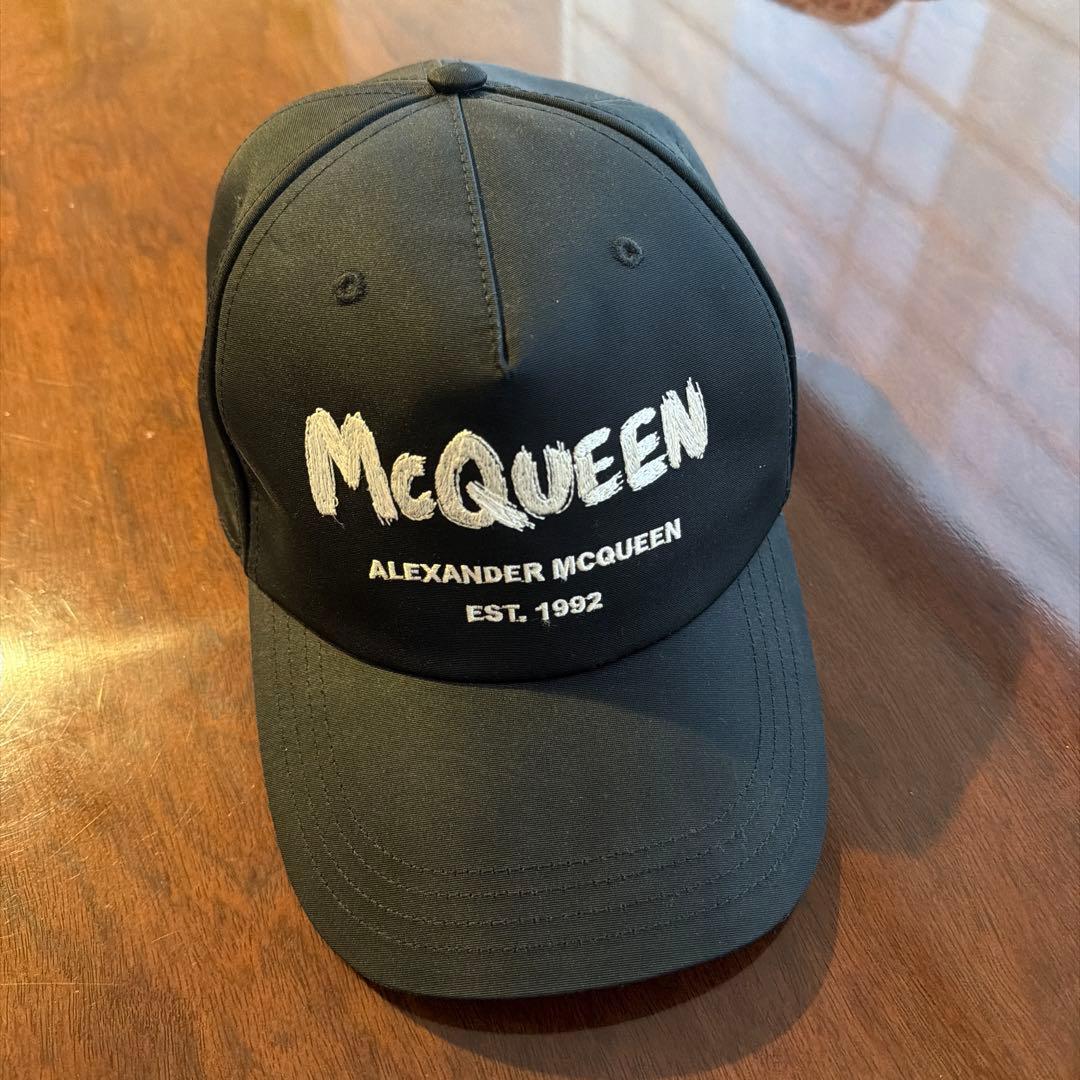 MサイズAlexander McQueen ブラックベースボールキャップ