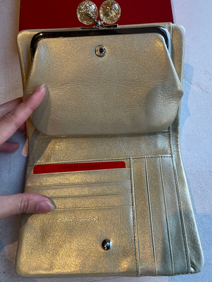 【新品未使用】CHARLES JOURDAN ゴールド　がま口　ケース