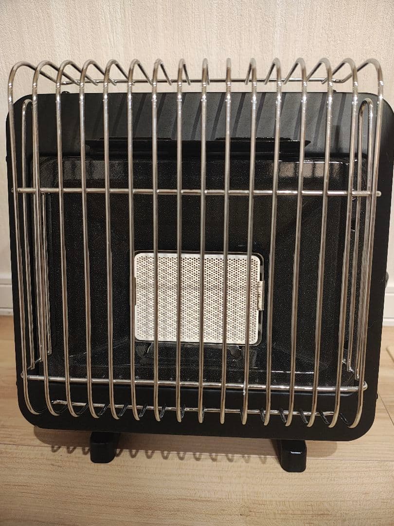 イワタニ カセットガスストーブ　Iwatani CB-CGS-PTB