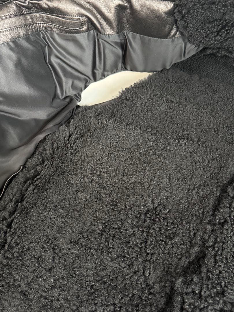 EMMETI デッドストック レザー ダウン ベスト ムートン サンプル品