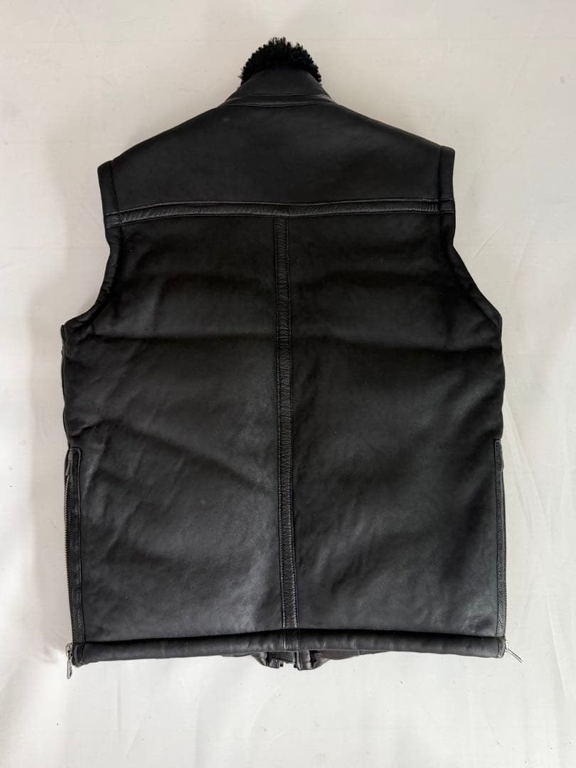 EMMETI デッドストック レザー ダウン ベスト ムートン サンプル品