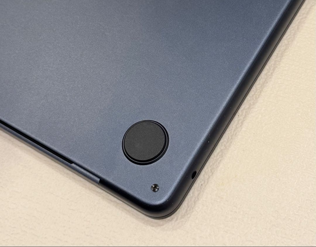 Macbook M2 Air 2022 ミッドナイト 8GB Apple