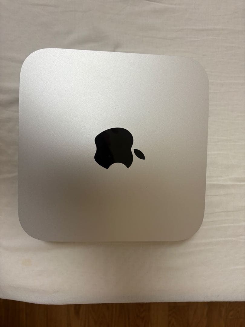 Mac mini Ｍ２　8コアCPU 10コアGPU 8GB SSD 256GB