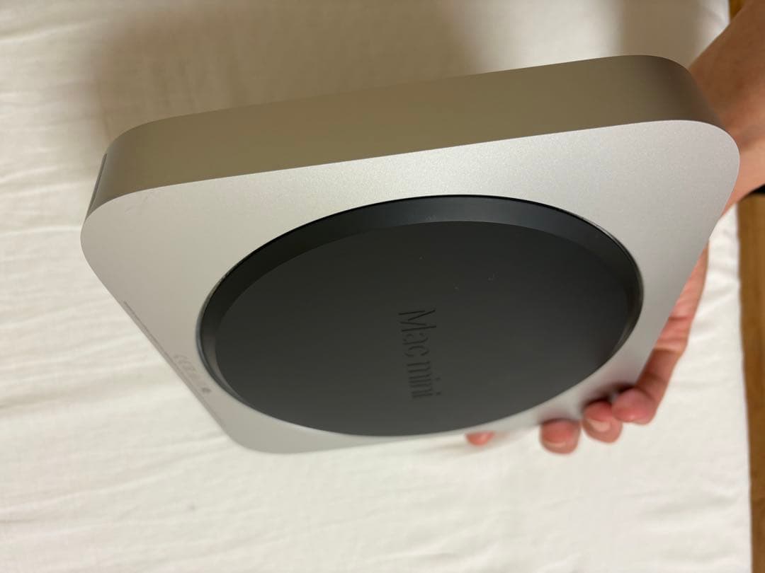 Mac mini Ｍ２　8コアCPU 10コアGPU 8GB SSD 256GB