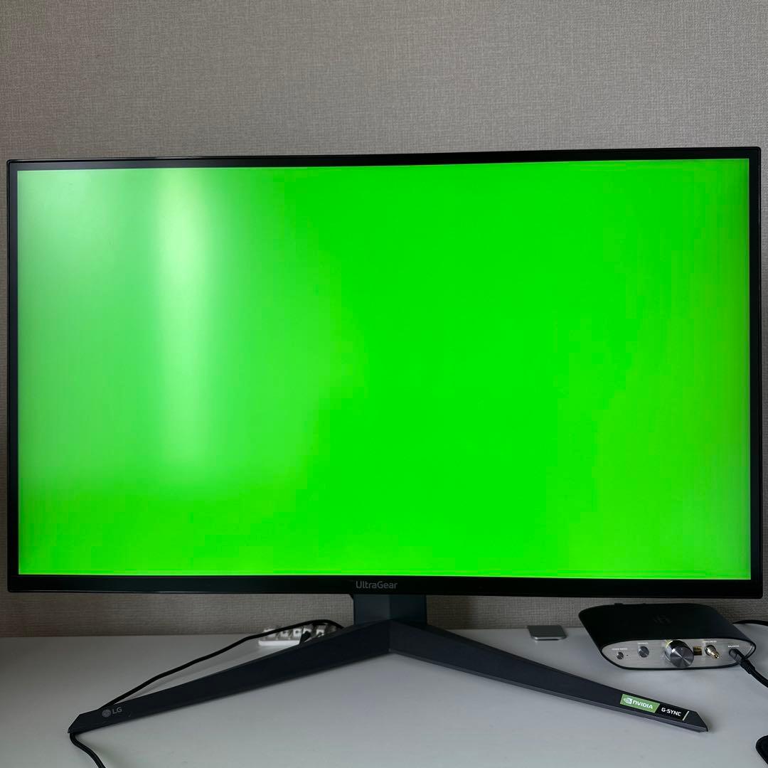 LG 32GQ950-B 31.5\" 4K UHD 144Hz モニター