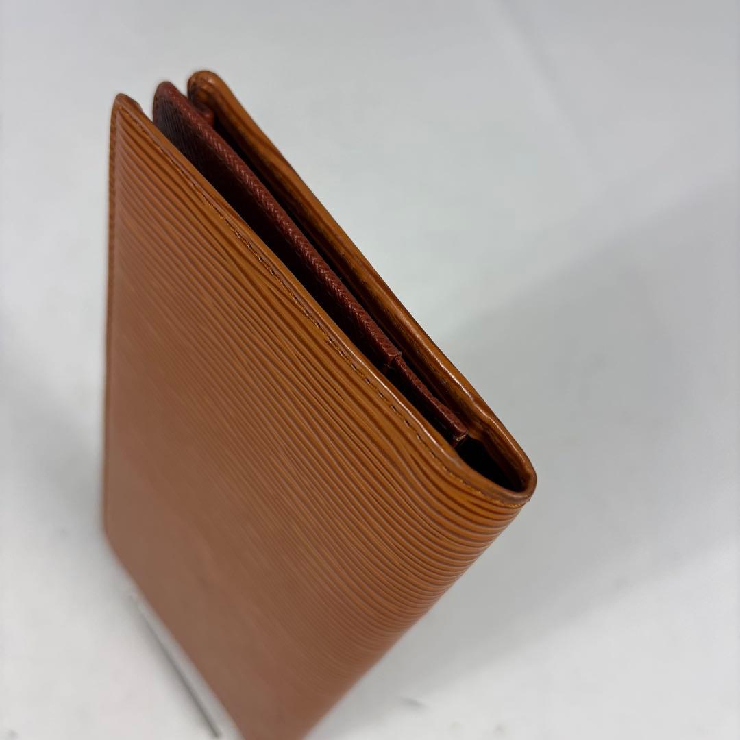 ルイヴィトン エピ ポルトカルト クレディ カードケース 札入れ ブラウン系