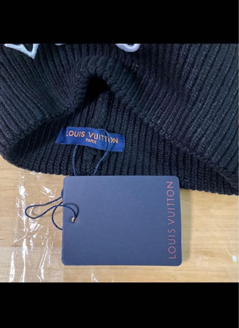 LV ブラックニット帽