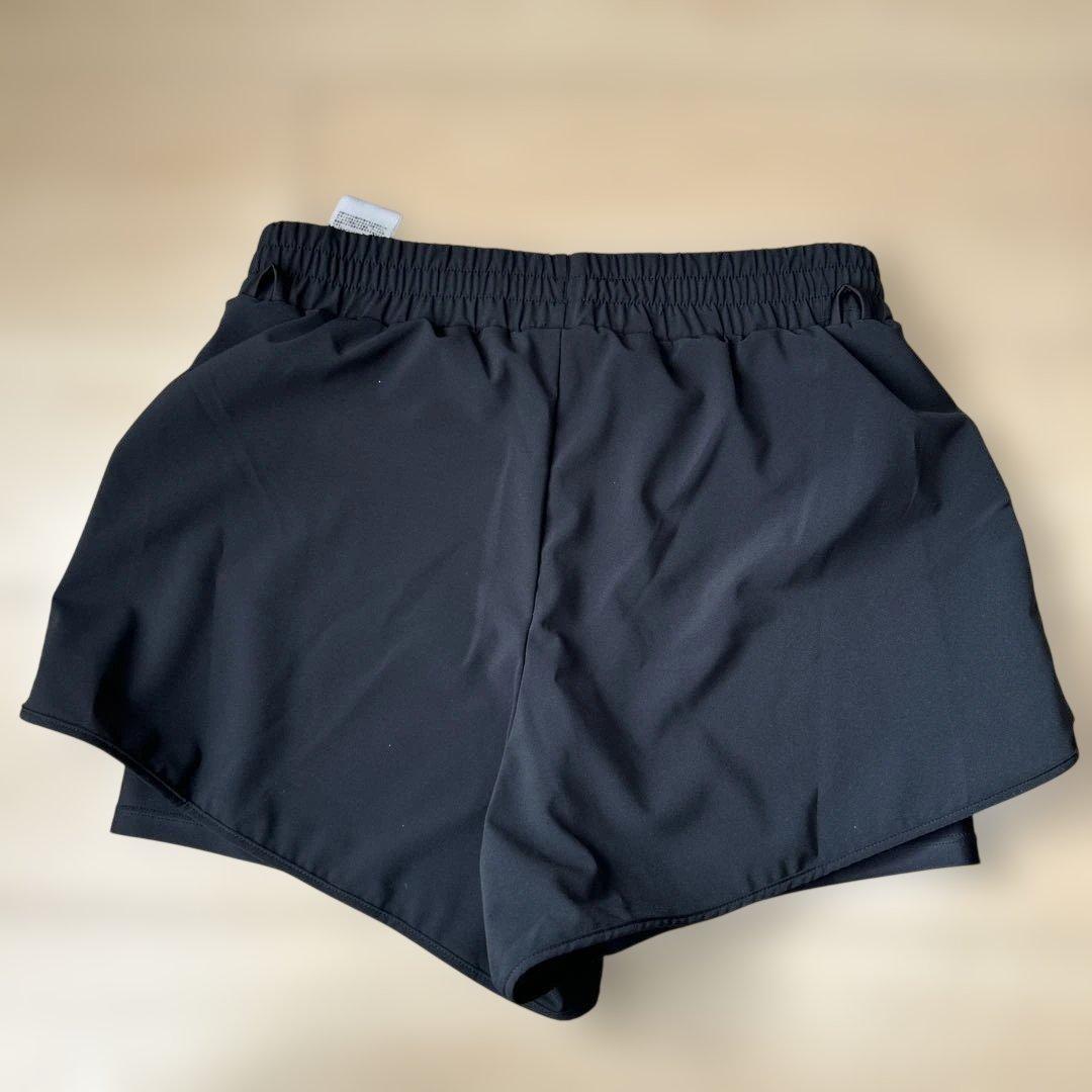 新品　ROXY GIFTED　タンキニ　M 定価14300円　黒