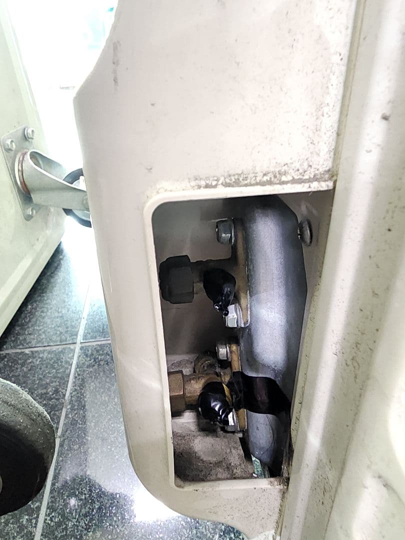 日立エアコン6~10畳白くまくんRAS-XC22J(W)2018年製