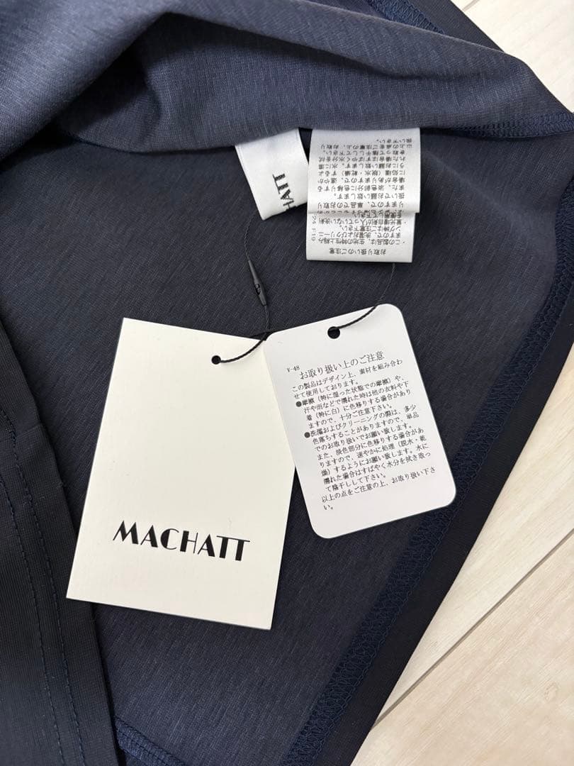 【新品未使用タグ付】MACAHTTT シアーパフドッキングTシャツ