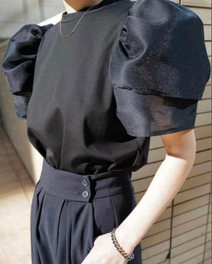 【新品未使用タグ付】MACAHTTT シアーパフドッキングTシャツ