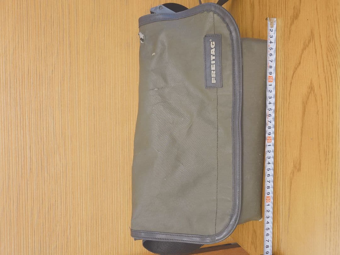 FREITAG メッセンジャーバッグ オリーブグリーン カーキ