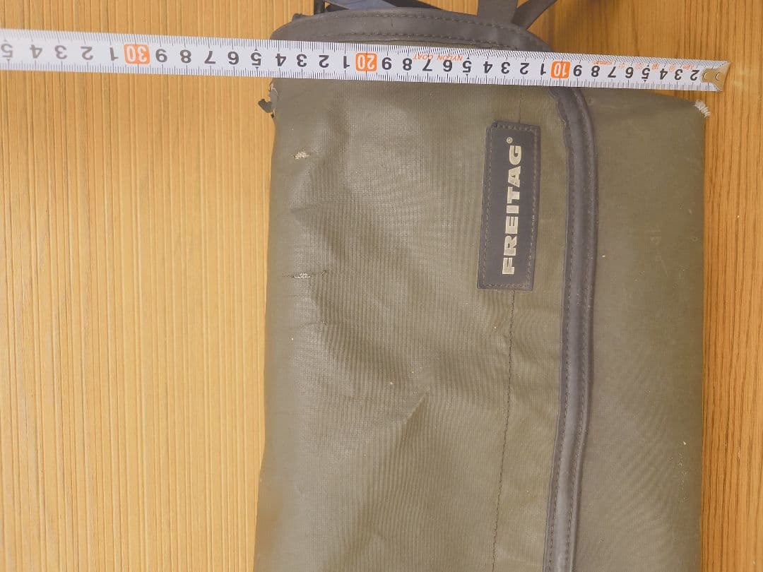 FREITAG メッセンジャーバッグ オリーブグリーン カーキ