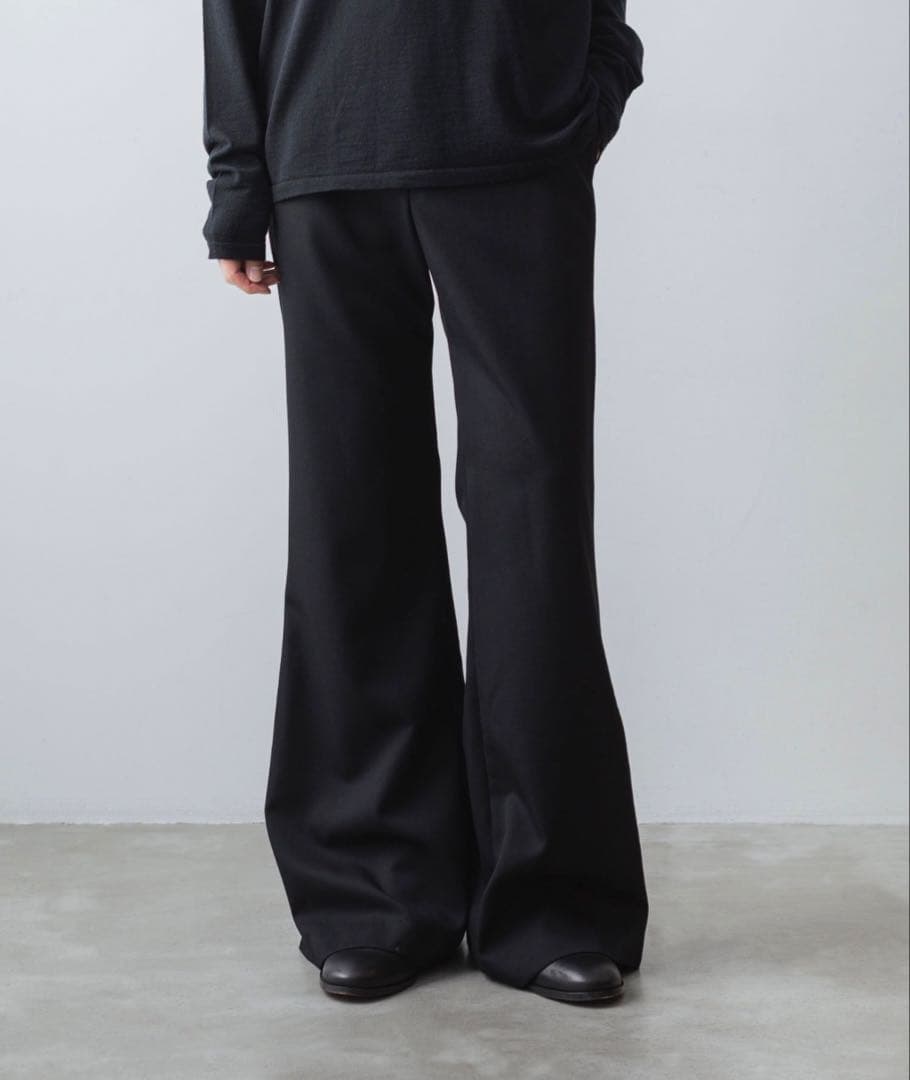 【ato】CLASSIC WOOL FLAIR PANTS