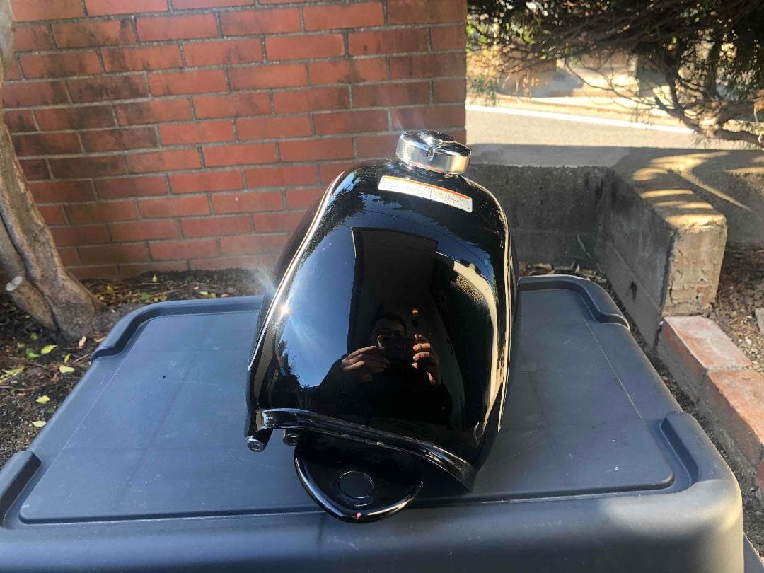 HONDA モンキー　ガソリンタンク　Fi 用ですがキャブにて使用可能