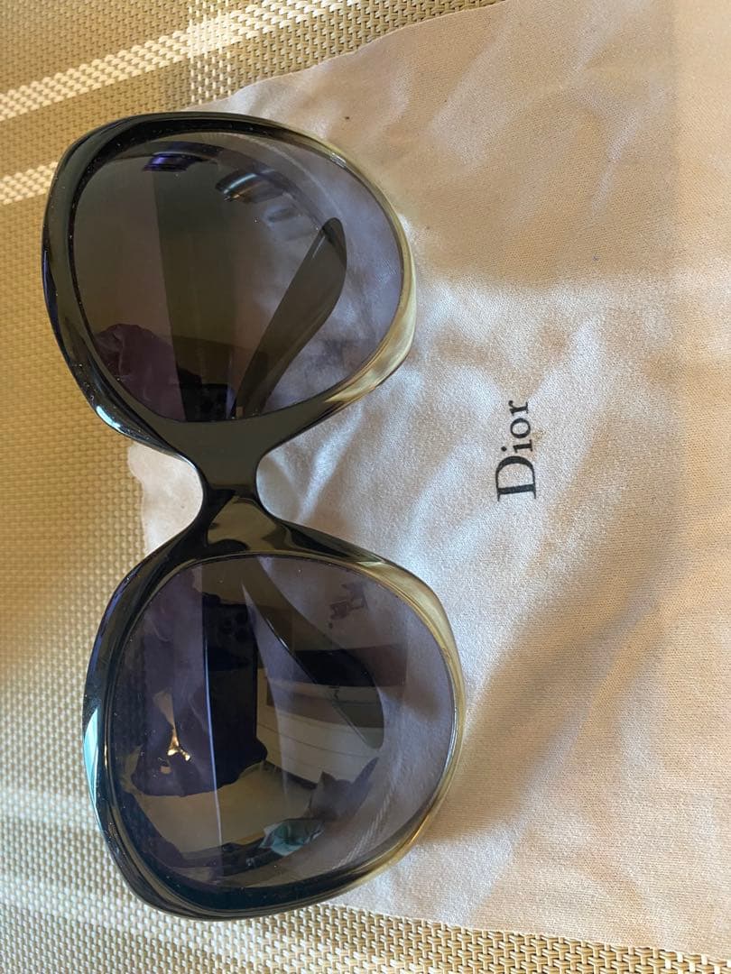 Dior キャットアイ サングラス ケース付き
