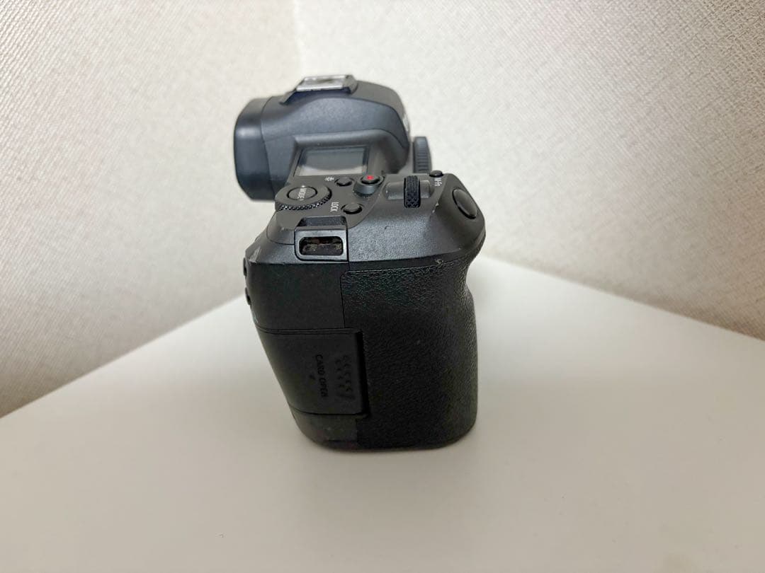 【値下げ】Canon EOS R ミラーレスカメラ 本体とバッテリー