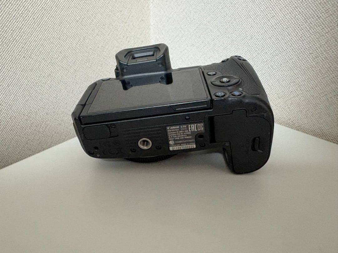 【値下げ】Canon EOS R ミラーレスカメラ 本体とバッテリー