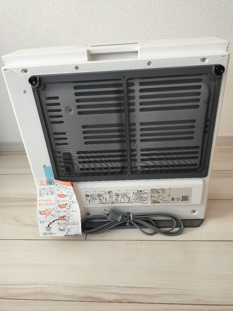 【未使用品】ガスファンヒーター