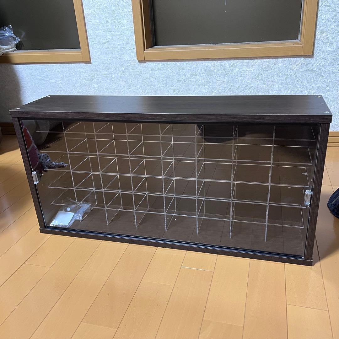 ミニカー用コレクションラック　キャビネット アクリル扉、棚付き　ブラウン