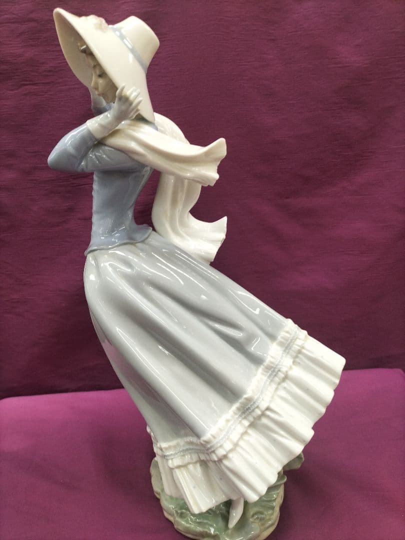 リヤドロ　陶器人形　スペイン　春のそよ風　4936 完品美品　36cm
