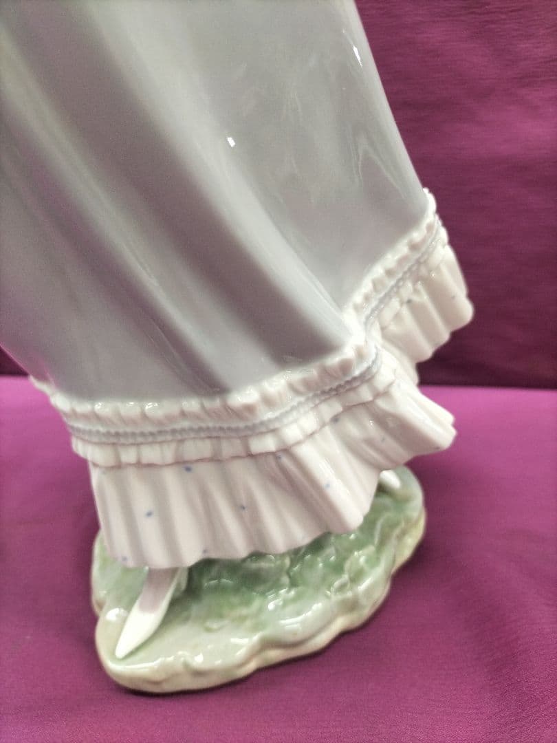 リヤドロ　陶器人形　スペイン　春のそよ風　4936 完品美品　36cm