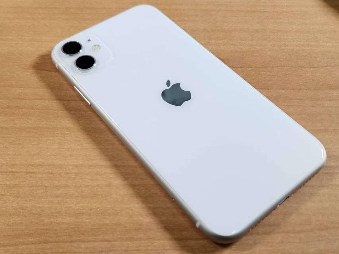 020900J iPhone11 A2221 256GB 最大容量82%