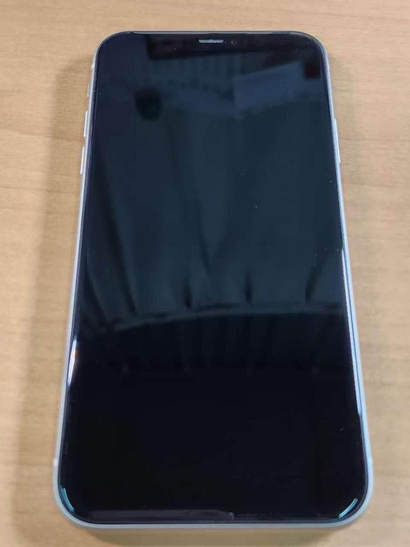 020900J iPhone11 A2221 256GB 最大容量82%