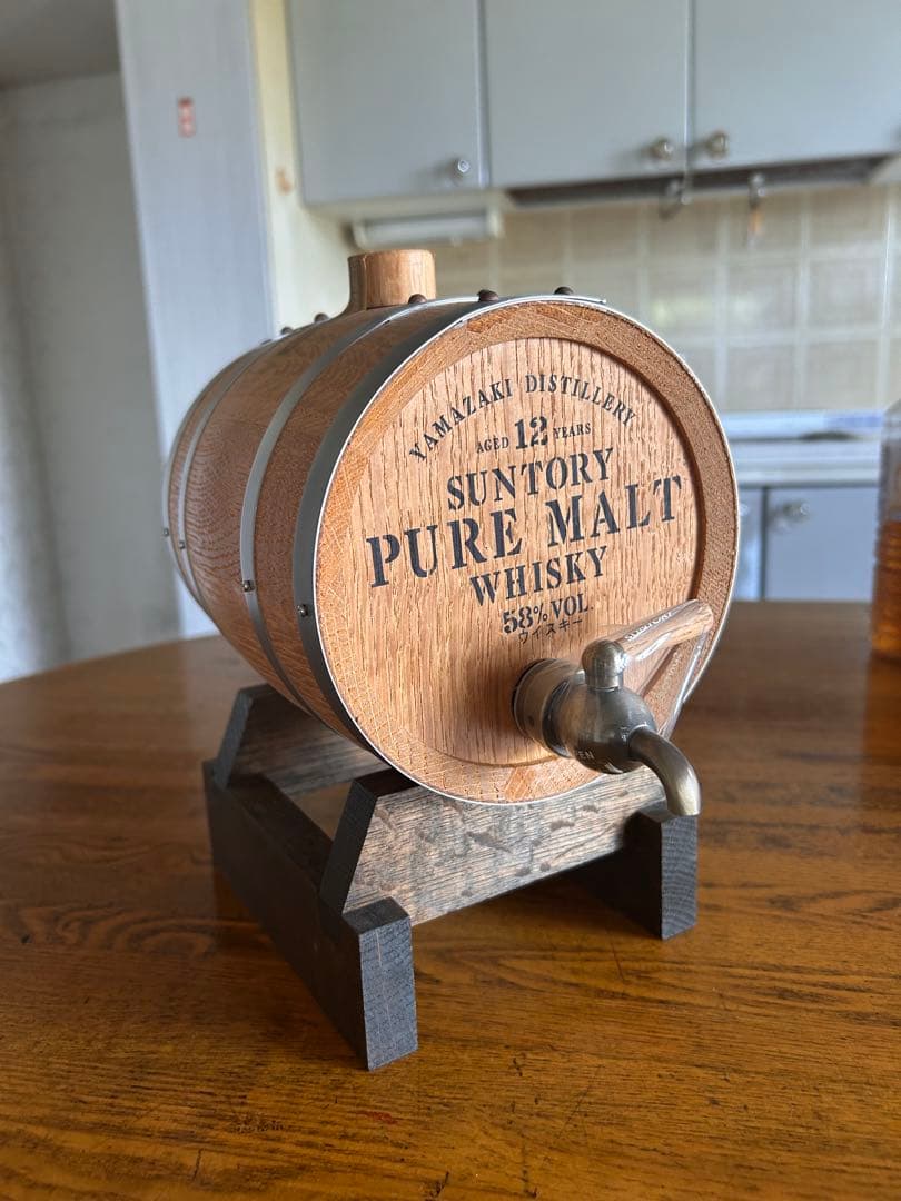 サントリー山崎12年ピュアモルトウイスキー樽1000ml台座付き(希少品)