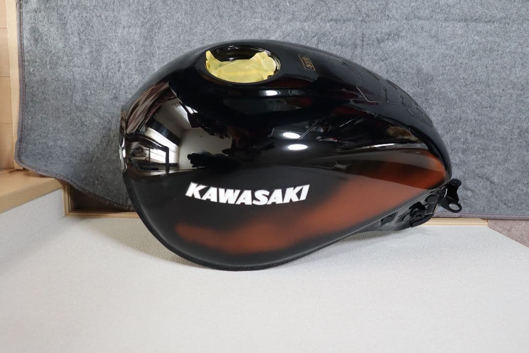 Z900RS 純正タンク & PMCアーキ リヤロングテールカウル　エボニー