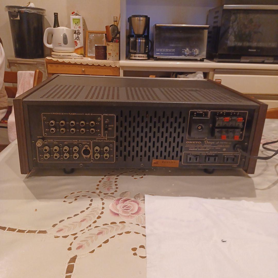 ONKYO インテグラA755N11/100 出力100Wです。