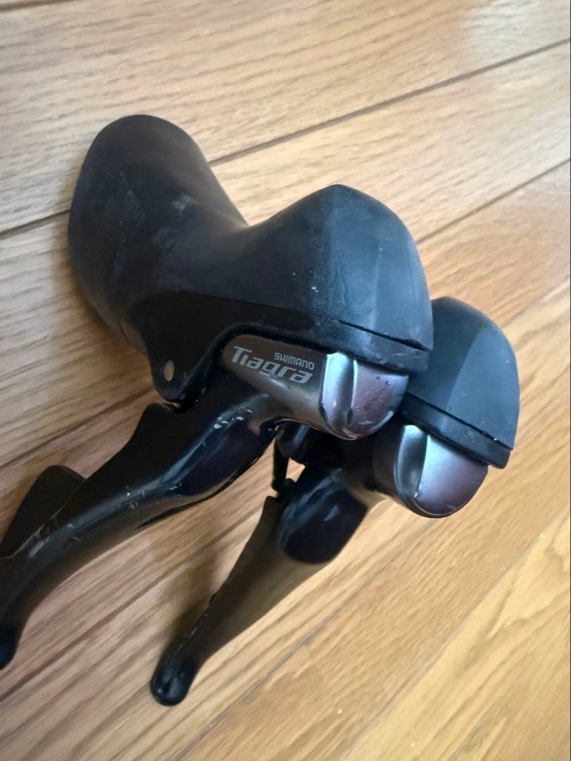 シマノ　ティアグラ　ST-4700 2-10速　左右セット